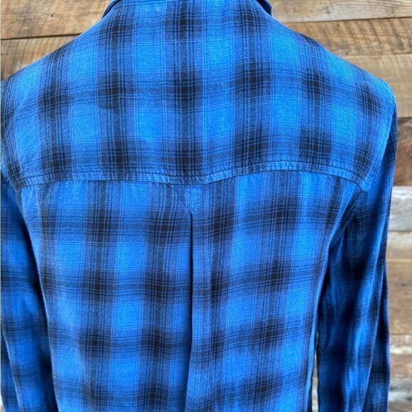 American Eagle boyfriend lightweight flannel button down button sleeve sz M - Picture 2 of 14